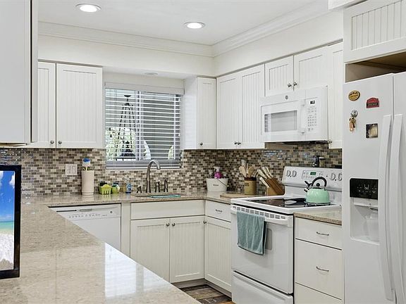 3rd image of 1707 Southwood St #1707