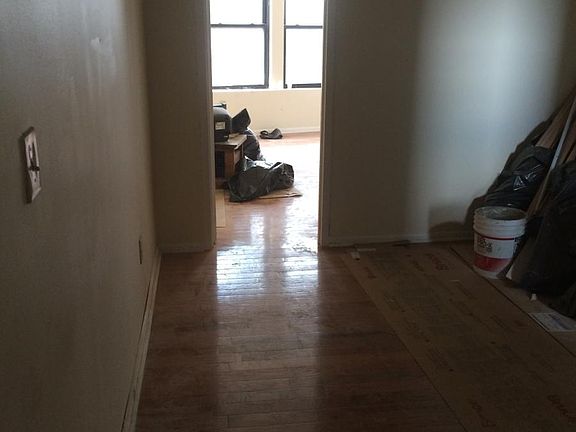3rd image of 41 Clarke Ave APT 3L