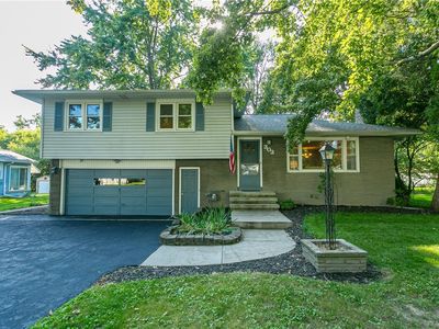 303 Bay View Rd, Rochester, NY, 14609