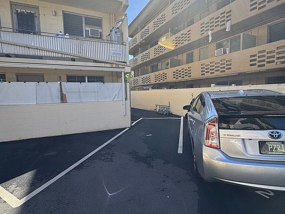 3rd image of 2765 Kapiolani Blvd APT 308