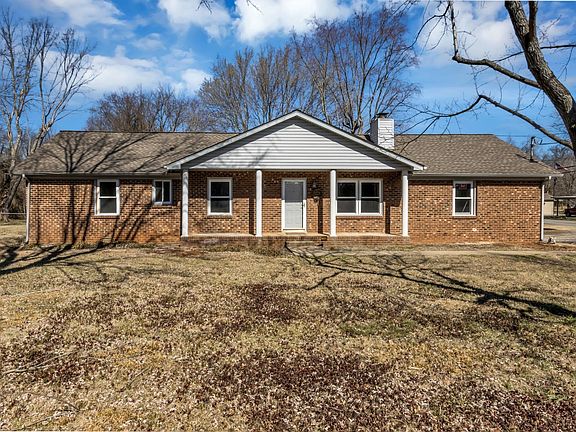 3rd image of 437 Youree Rd