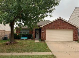 10625 Highland Ridge Rd, Fort Worth, TX 76108