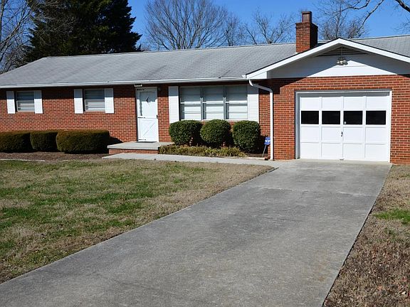 2nd image of 6105 Clayberry Dr