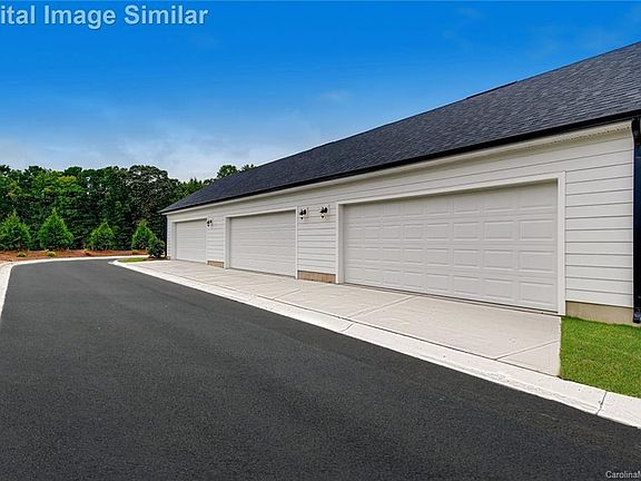 4th image of 5089 Patton Dr #1005B