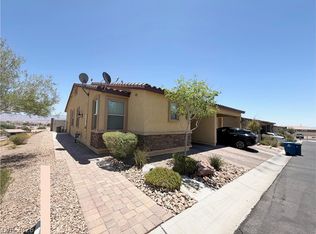 2722 Chinaberry Hill St, Laughlin, NV 89029