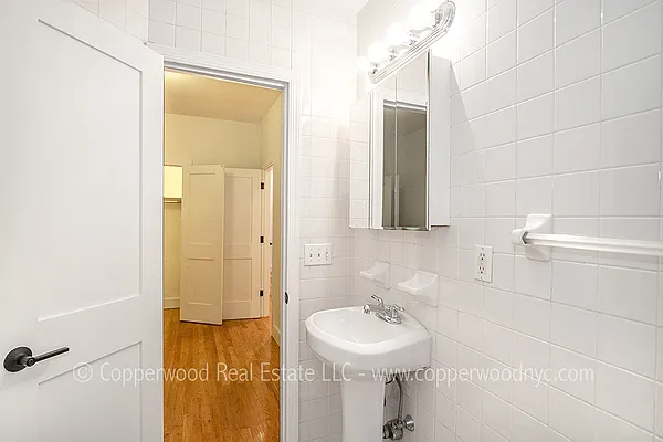 Rented by Copperwood Real Estate | media 8