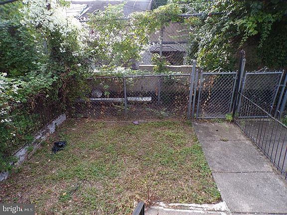 5th image of 462 E Cosgrove St