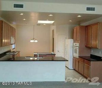 Beautiful Gourmet Kitchen 