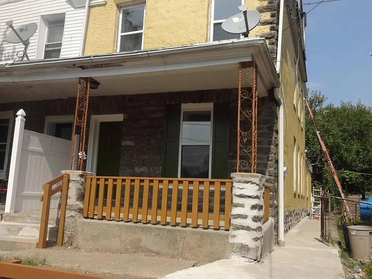 4927 Knox St #2 — Photo 8