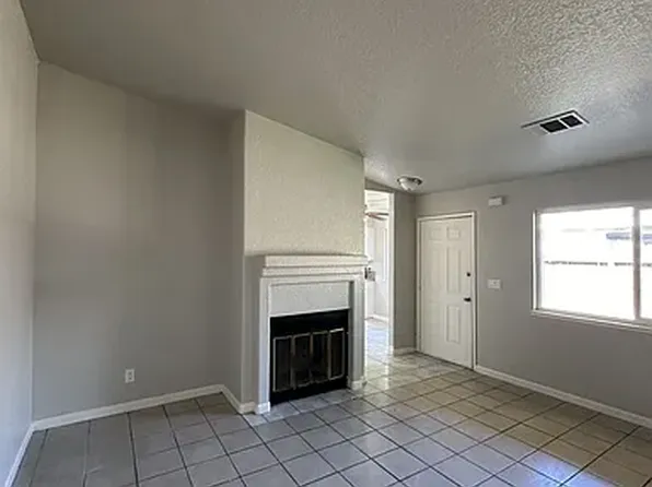 674 Gannet Ct, Merced, CA 95341