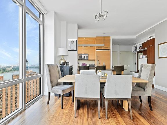 3rd image of 333 E 91st St APT 27A