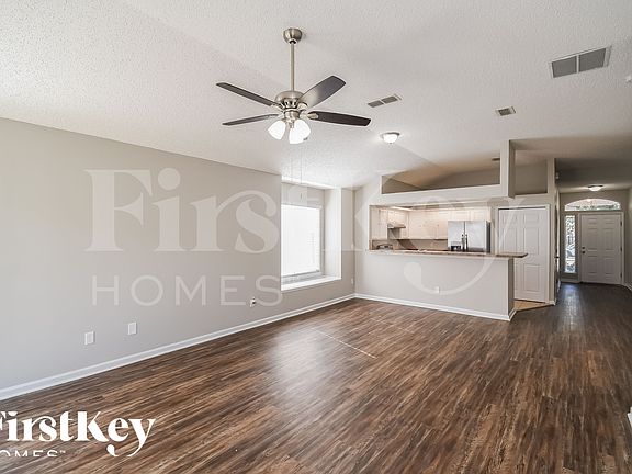5th image of 2956 Centerwood Dr