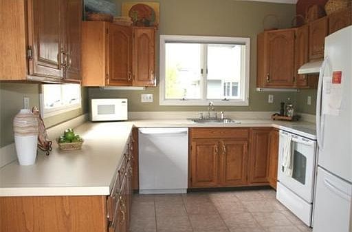 2nd image of 1200 Salem St #149