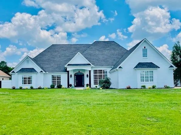 20 Rosewood Ln, Killen, AL 35645