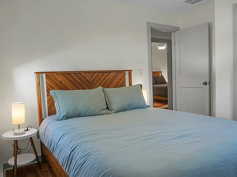 222 E Hudson Ave — Photo 38