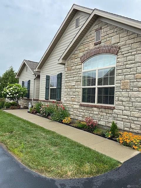 1st image of 7046 Creekside Cir
