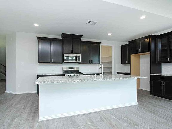 Cayman - Kitchen