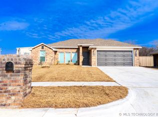 2604 W Main St, Collinsville, OK 74021