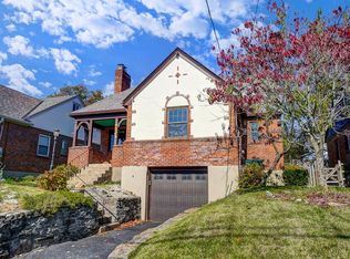 3228 Ashwood Dr, Cincinnati, OH 45213