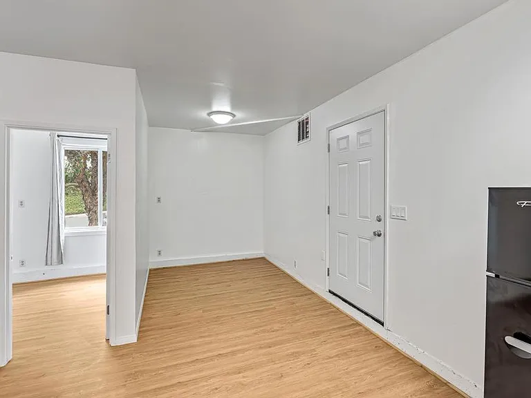 750 Hawaii Ave — Photo 11