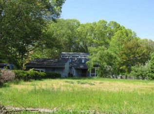 99 Ginger St, Warwick, RI 02886