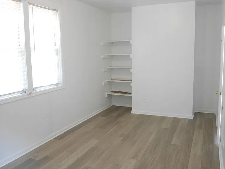 13706 Primrose Ct — Photo 31