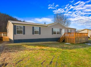 556 Farm Loop Rd, New Market, TN 37820
