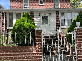 8352 Main St APT 1, Briarwood, NY 11435