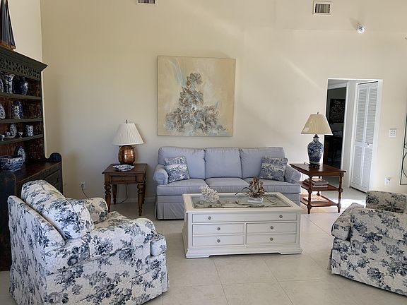 4th image of 8141 Cassia Dr