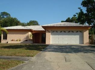 1832 Woodhaven Cir, Sarasota, FL 34232