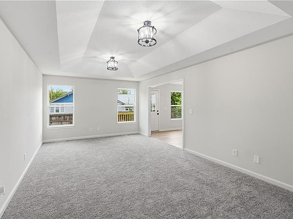 4th image of 106 Trinity Cir