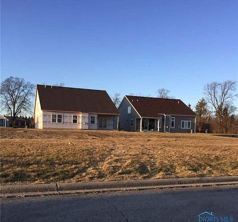 1st image of 318 River Bend Ln