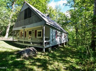 455 King Richard Dr, Becket, MA 01223