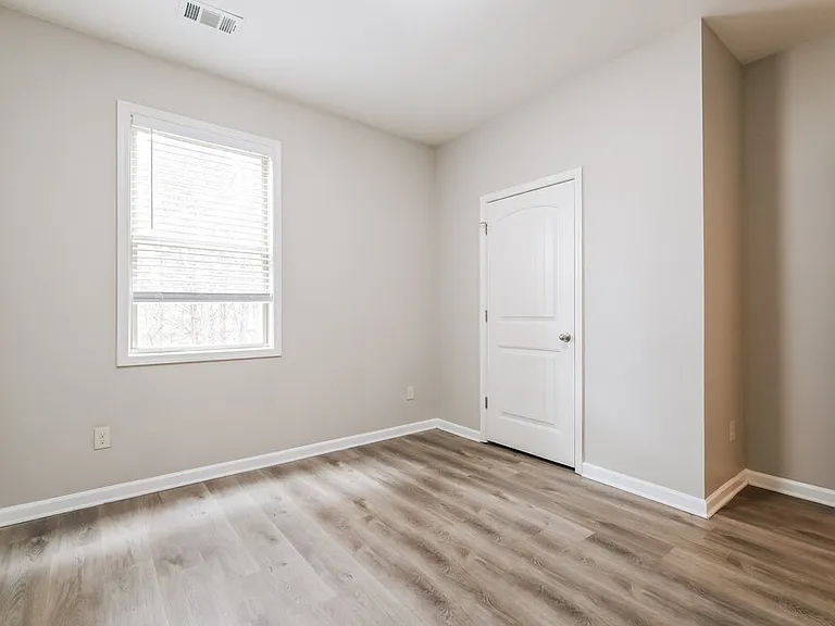 538 Jadetree Ln — Photo 13