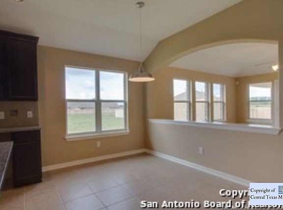 5th image of 7942 Deepwell Dr