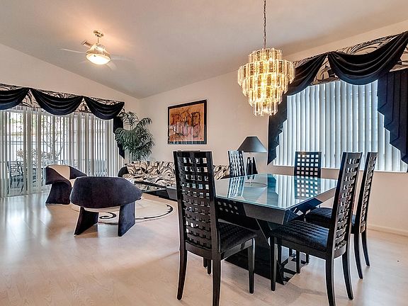 3rd image of 8123 Bellafiore Way