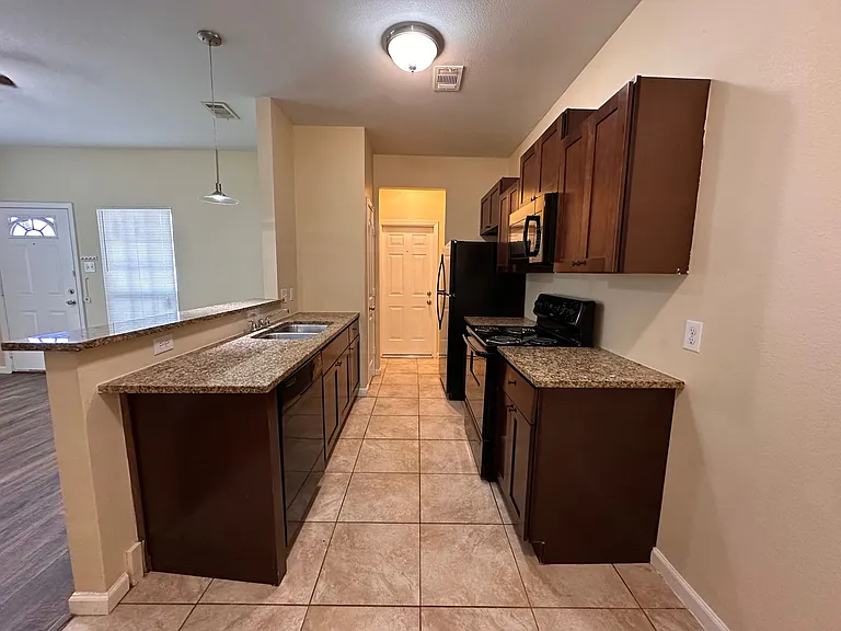 7511 Novella Dr — Photo 6