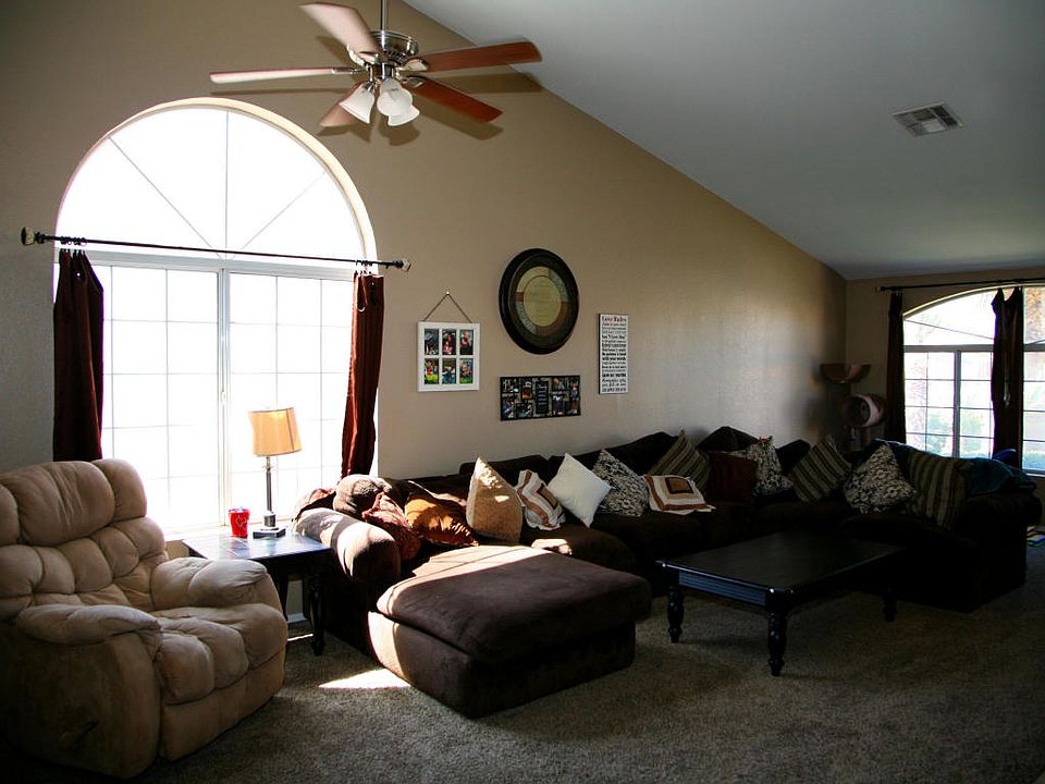 1st image of 917 S Jamaica Ct
