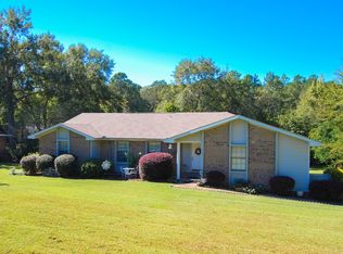 1100 Wimbledon Dr, Dothan, AL 36305