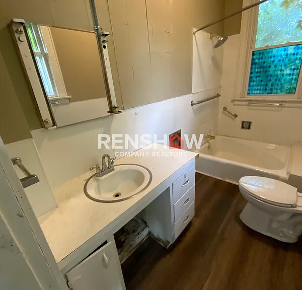 704 Finley St #1 — Photo 6