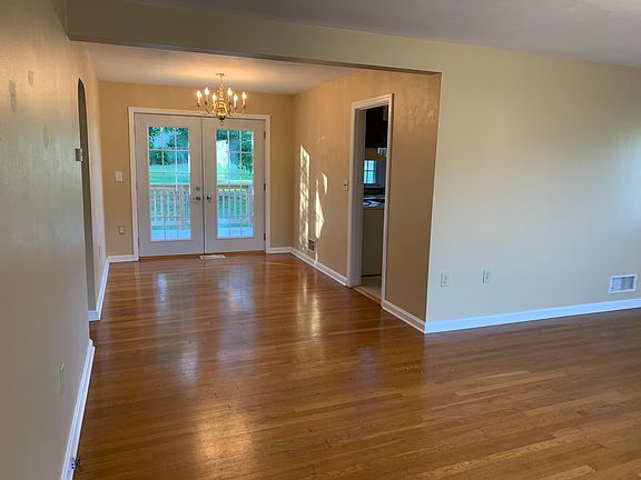 5th image of 515 Sunnybrook Dr