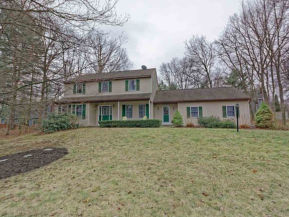 2nd image of 4 Daniel Lill Ct
