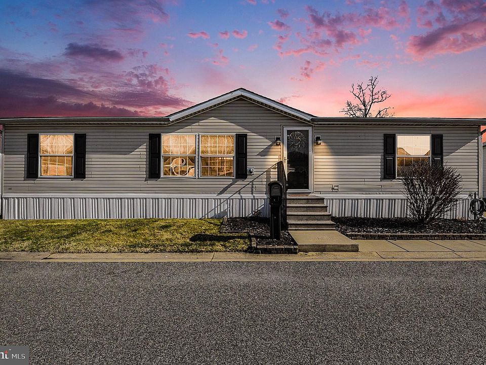 1st image of 211 Kerria Ln