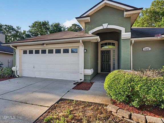 3rd image of 8098 KESWICK Court
