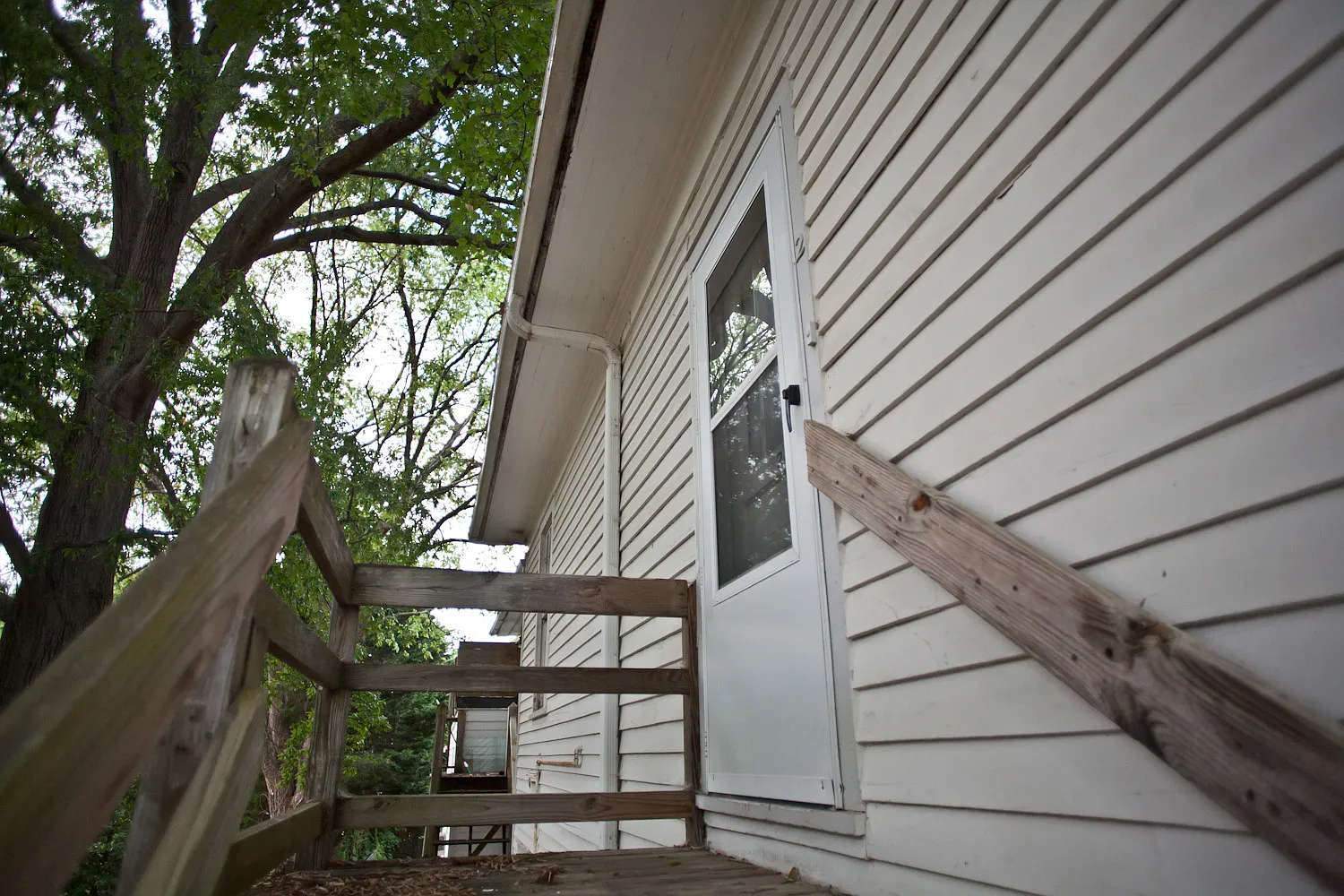 2br Apartment on McCauley St - Cameron-McCauley Historic District — Photo 2