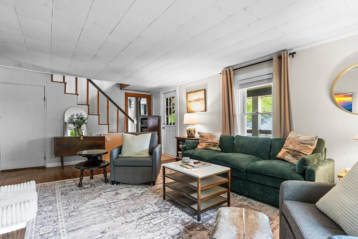2 bed, 1.0 bath, $3,126 — Photo 1