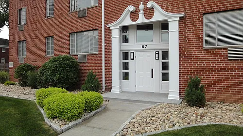 67 Robin Rd #2 Photo 1