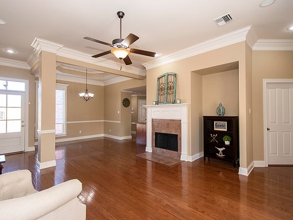 4th image of 714 Copper Meadows Blvd
