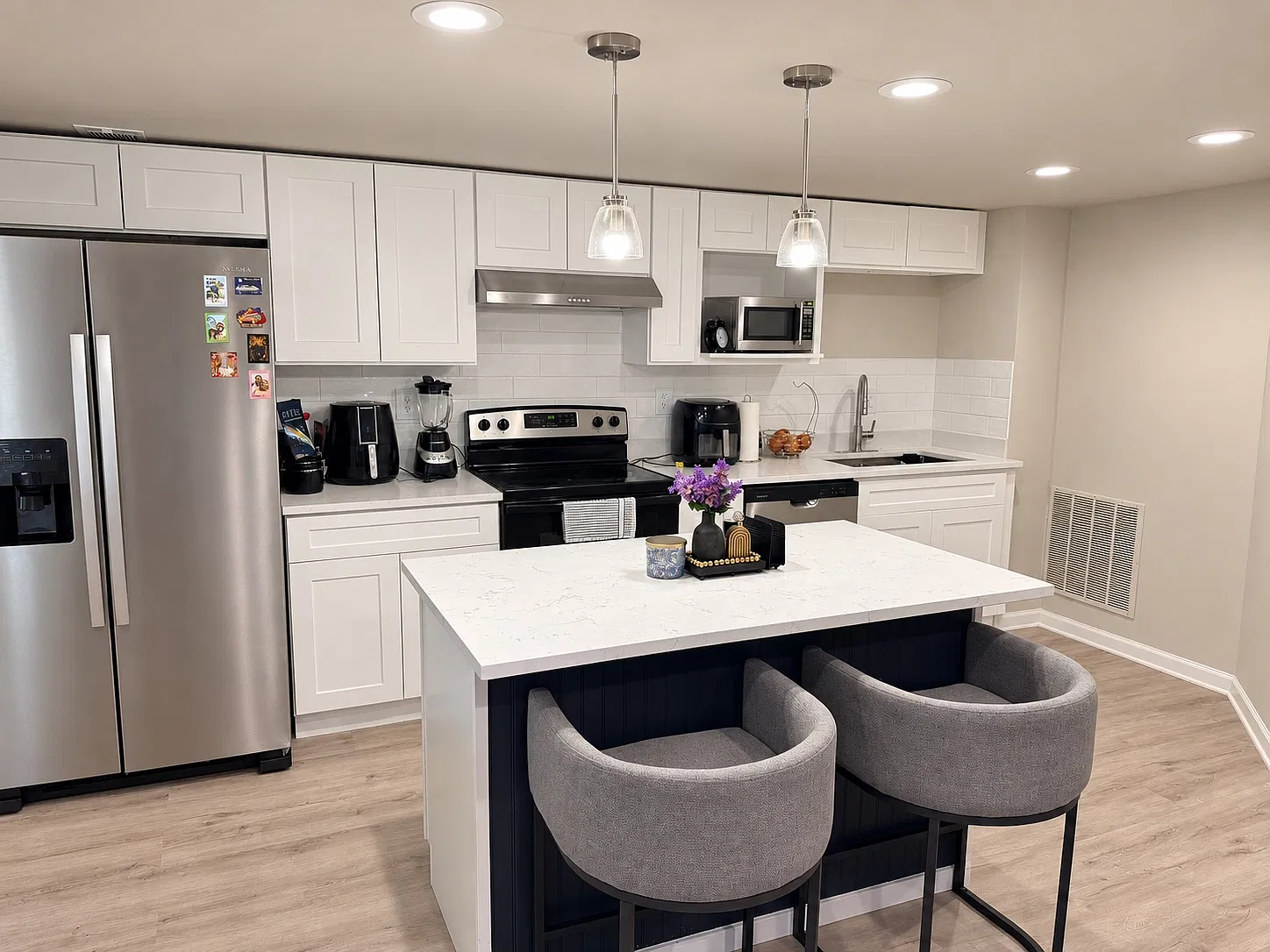 4100 Beaver Oaks Dr — Photo 1