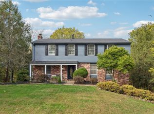 381 Lorlita Ln, Pittsburgh, PA